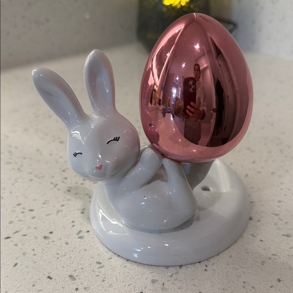 White Ceramic Bunny Egg Holder with Pink Metallic Egg